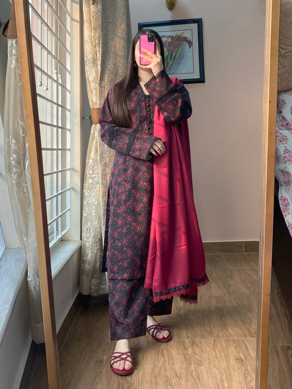 3 Piece - Khaddar Printed Black Maroon Dress with Shalwar