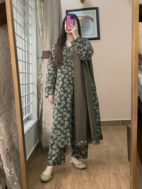 3 Piece - Khaddar Printed Dark Green Dress