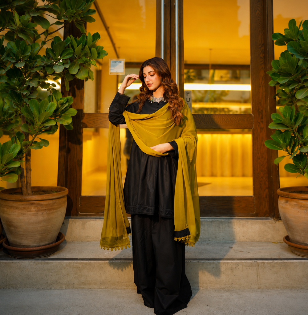 Kinza Hashmi