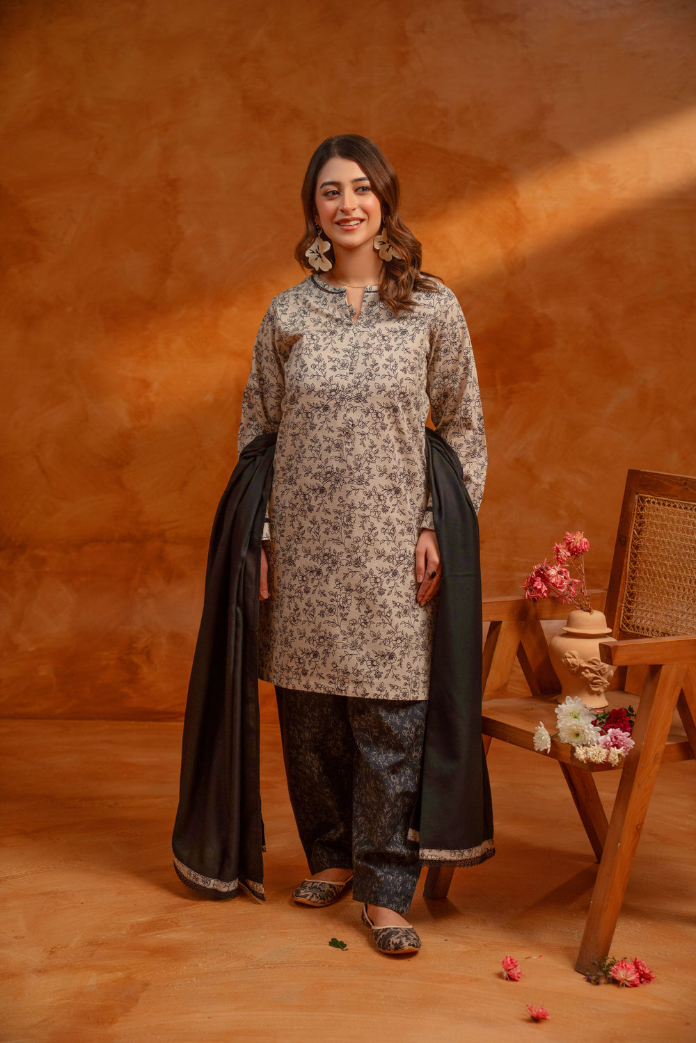 3 Piece - Khaddar Printed Dress with Shalwar