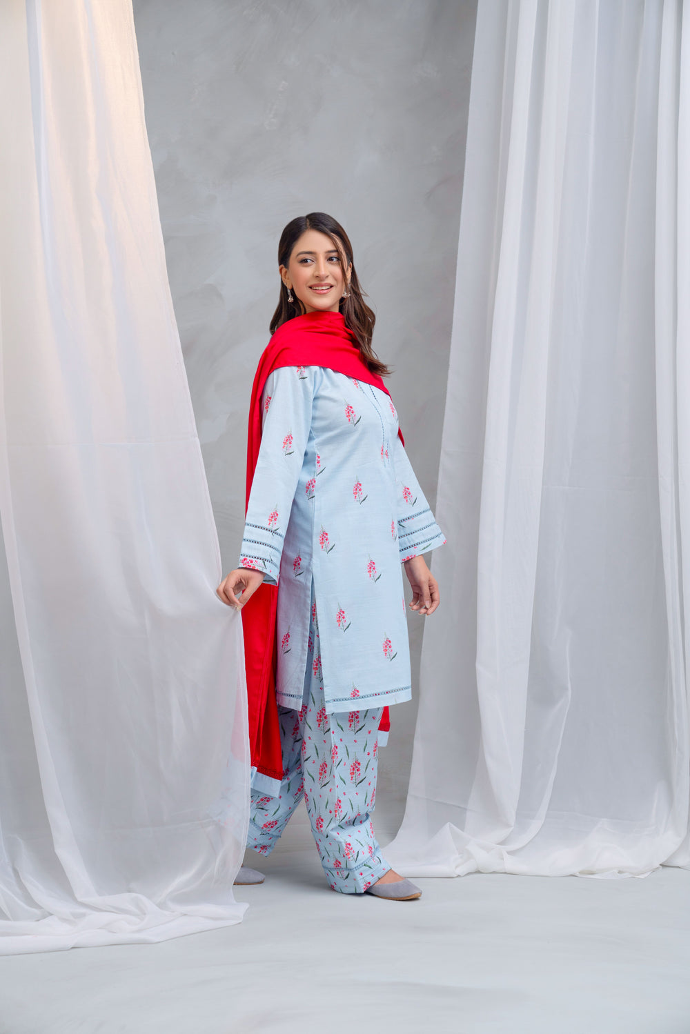 3 Piece - Khaddar Printed Dress with Farshi Shalwar