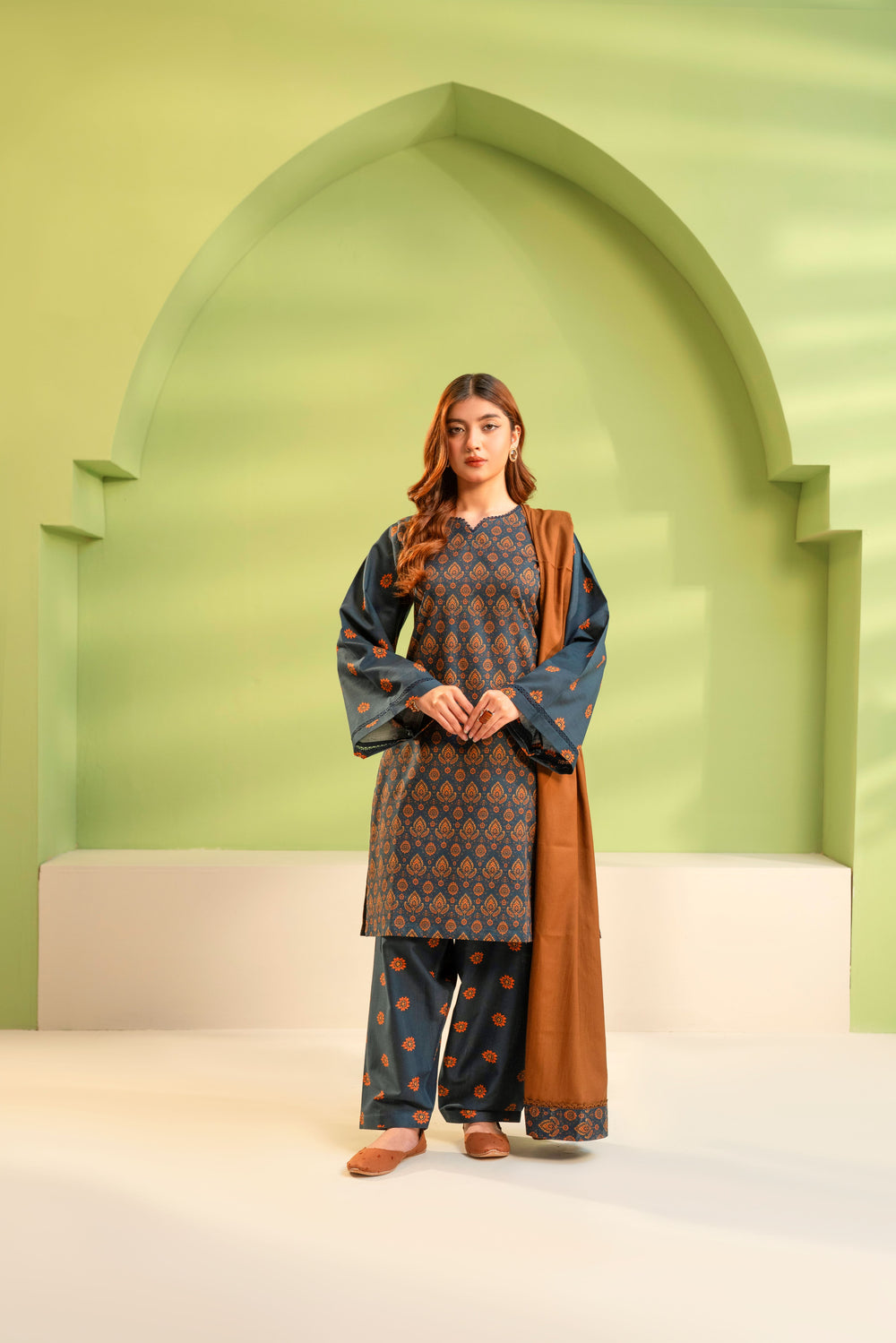 3 Piece - Khaddar Printed Dress with Shalwar