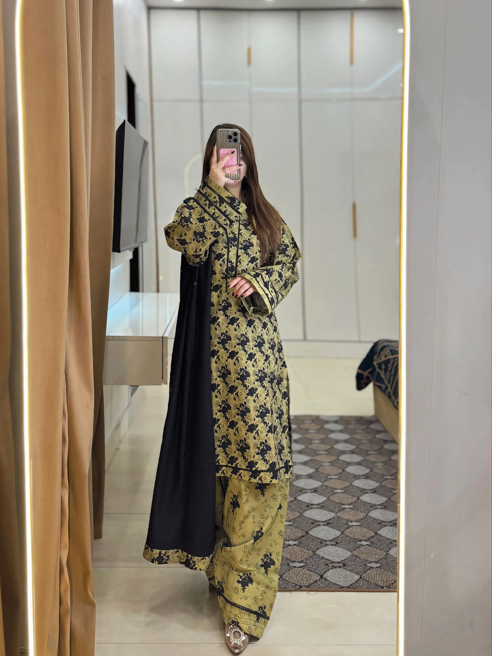 3 Piece - Khaddar Printed Dress with Farshi Shalwar