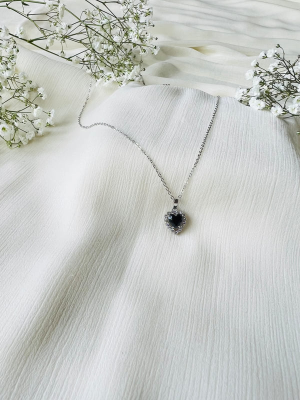 Elegant Heart Topaz Silver Chain Pendants