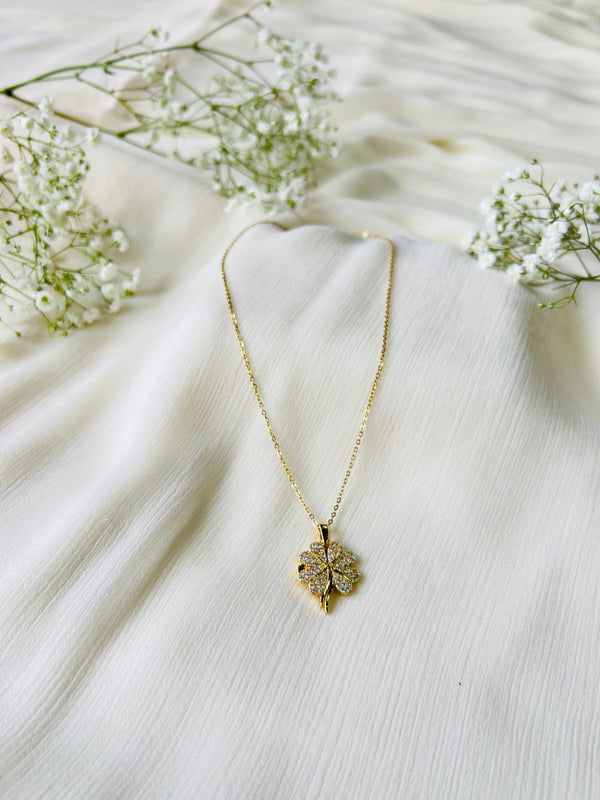 Elegant Flower Golden Chain Pendants