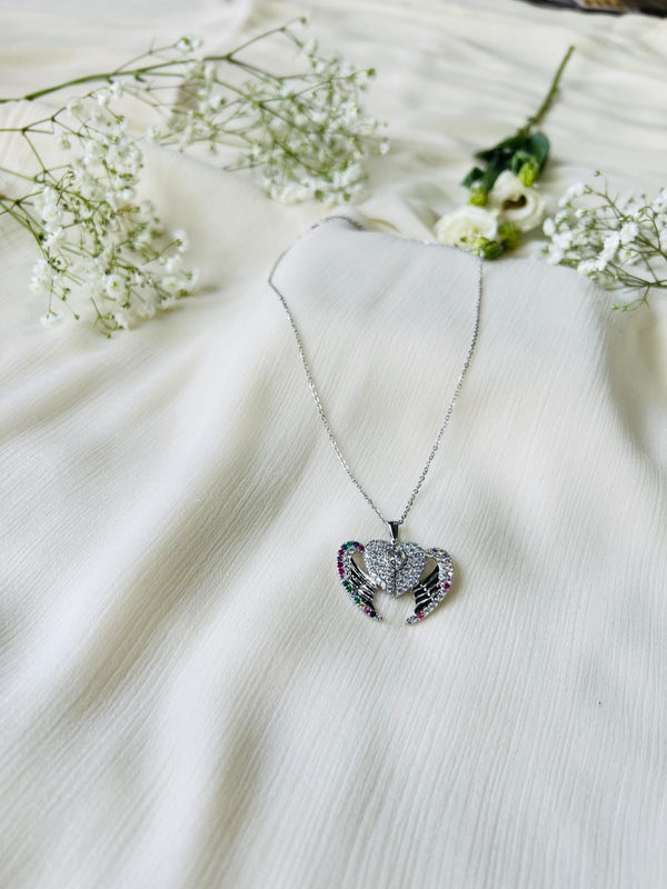 Elegant Heart Silver Chain Pendants