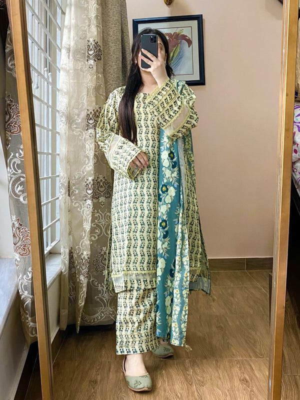 3 Piece Lawn Printed Suit – With Shalwar & Lawn Dupatta