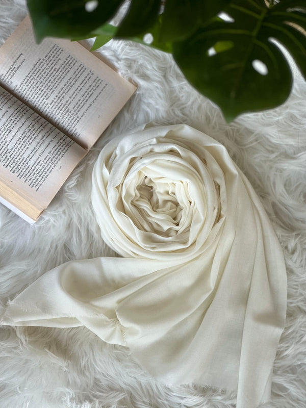 Cream Acrylic Wool Shawls