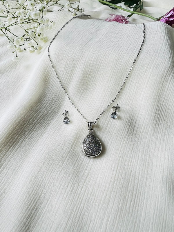 Elegant Silver Necklace & Earring Set