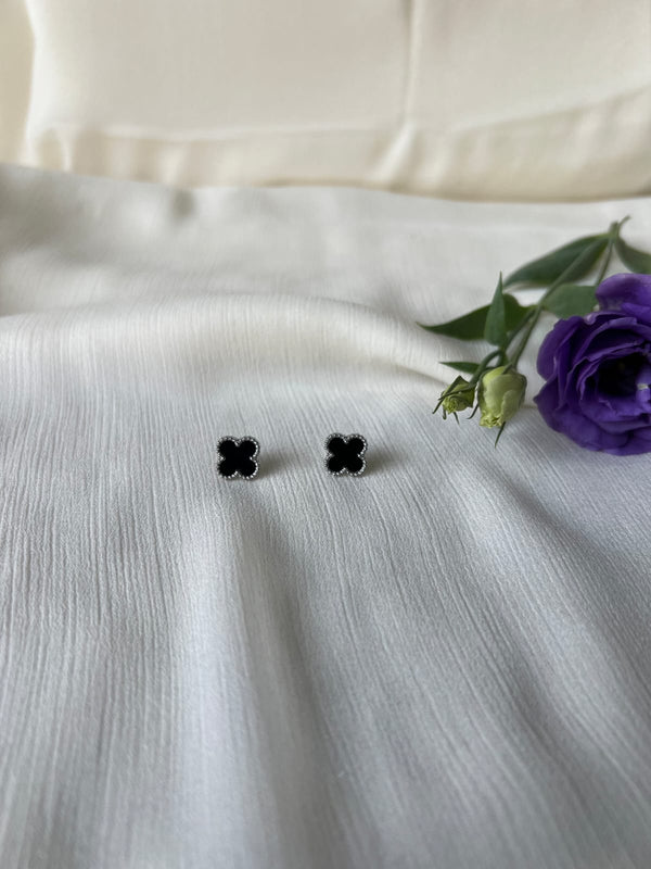 Elegant Black Earrings