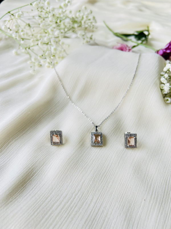 Elegant Silver Set With Topaz