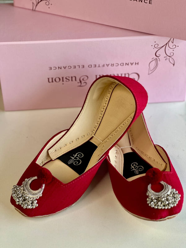 Buckle Khussas